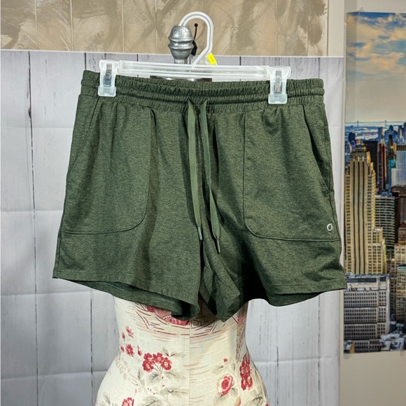 477.GAP workout shorts, 2 pairs - Picture 6 of 8